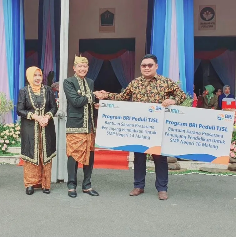 Peringati Hari Pendidikan Nasional, BRI Regional Office Malang Bangun Sarana dan Prasarana Penunjang Pendidikan di 3 Sekolah