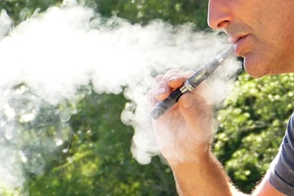 Bukan dari Orang Lain, Tantangan Berhenti Merokok dari Diri&nbsp;Sendiri