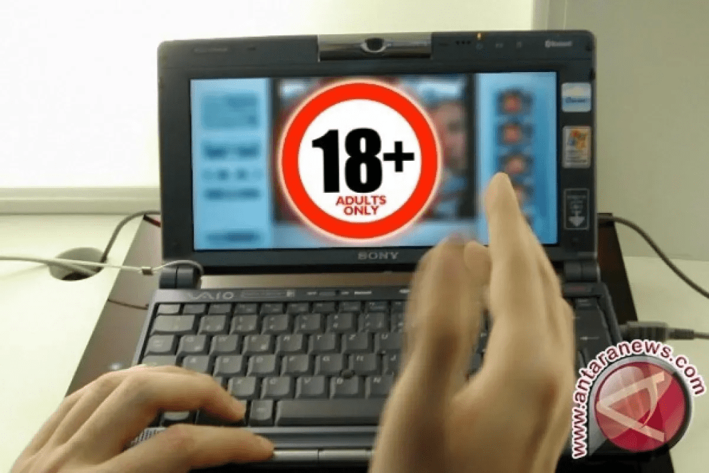 Ibu Berinisial R Ditetapkan sebagai Tersangka dalam Skandal Video Asusila di Pondok&nbsp;Aren