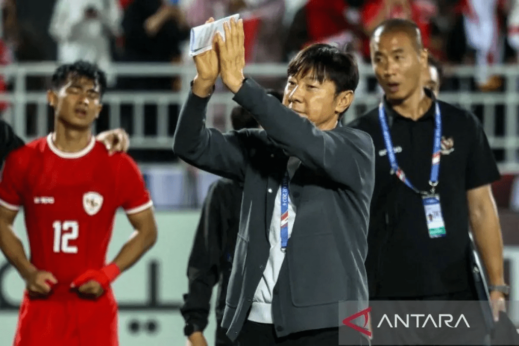 Pelatih Shin Tae-yong dan Dua Pemain Timnas Didenda karena Pelanggaran Etik