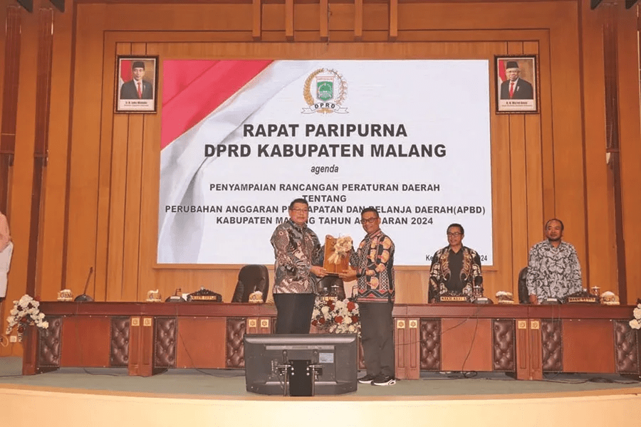 Paripurna DPRD Kabupaten Malang; Kenaikan Pendapatan 0.09 Persen