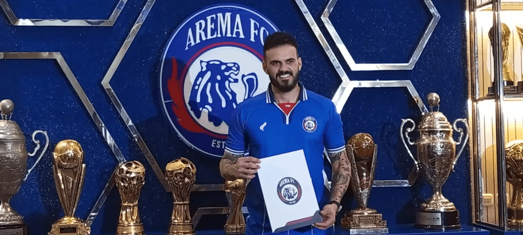 Lucas Frigeri Sah Gabung Singo Edan