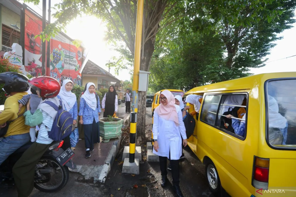 Banyuwangi Lanjutkan Program Angkutan Gratis&nbsp;Pelajar