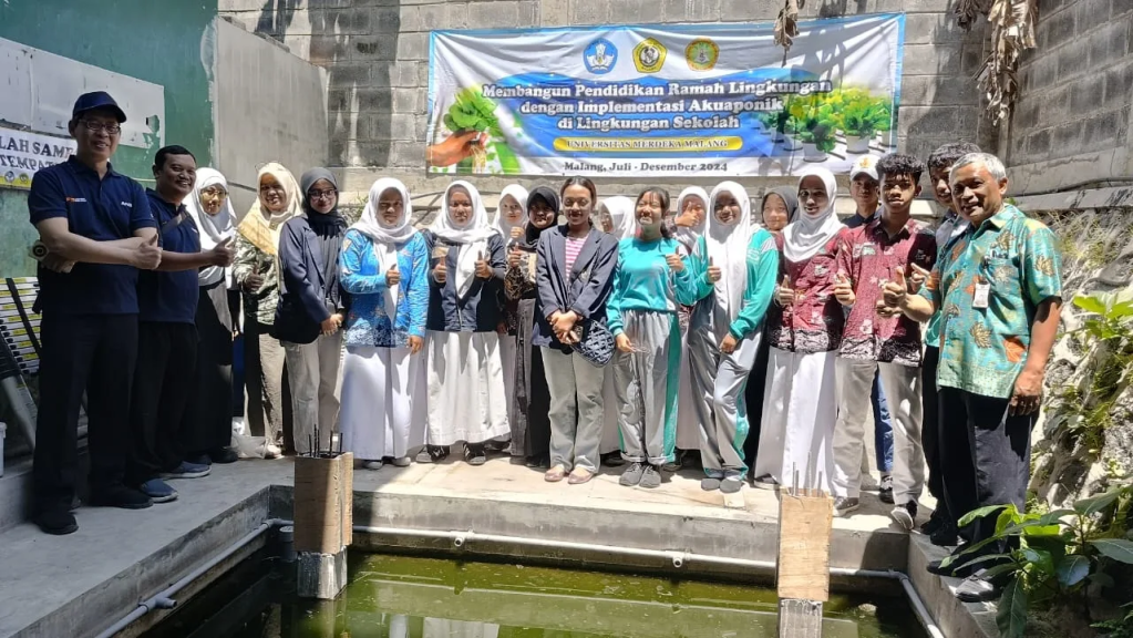 Minim Lahan, Tim PKM Unmer Beri Pelatihan Sistem&nbsp;Akuaponik